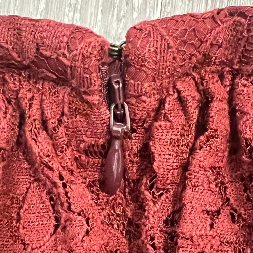 🍷 Madewell Burgundy Lace Skirt Size 8 - Picture 6 of 9